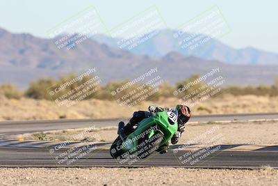 media/Dec-07-2025-CVMA (Sun) [[3e7d2de5dc]]/Race 16-Formula Middleweight/